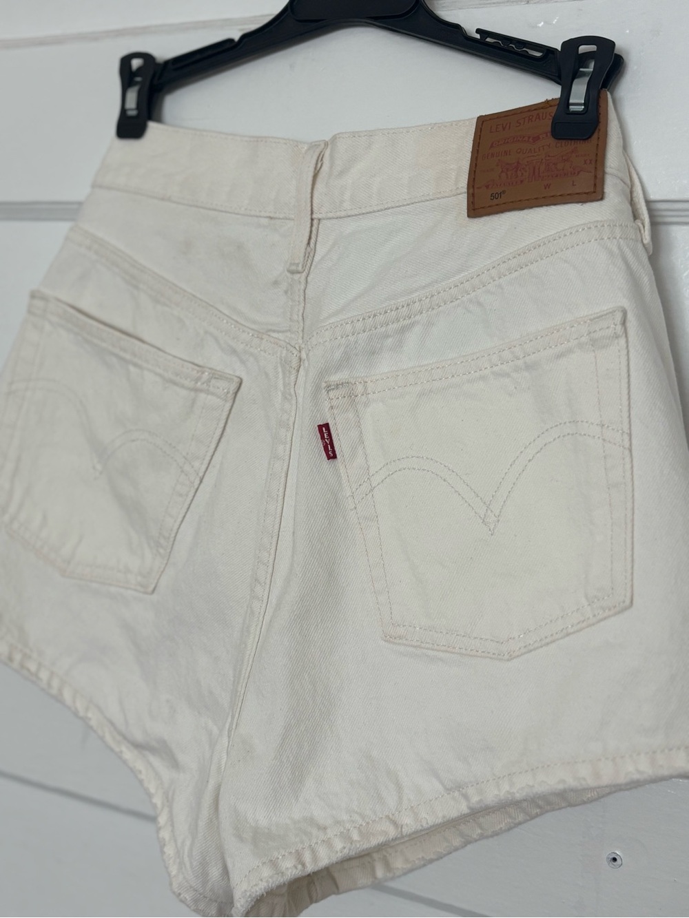 Levi's Women's Cream Off-White Denim Shorts
